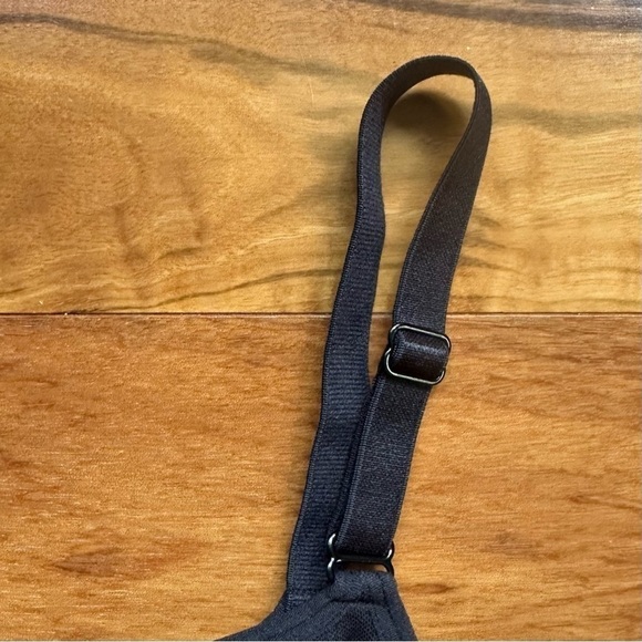 Empetua Compression Camisole - Picture 3 of 7